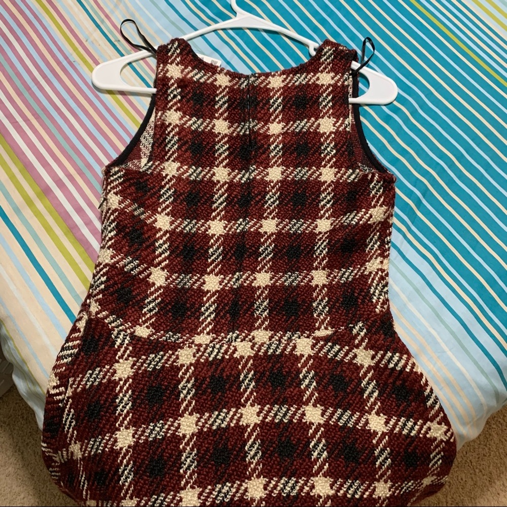 Dress - Picture 5 of 6